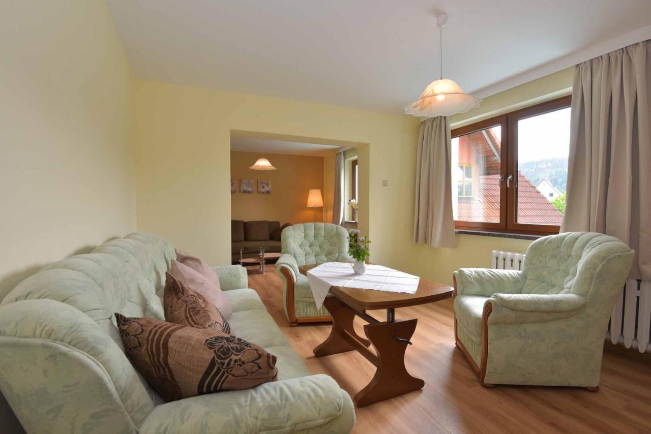 Landhotel Zur Pferdetraenke Schleid Luaran gambar