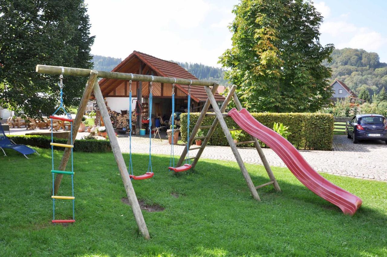 Landhotel Zur Pferdetraenke Schleid Luaran gambar